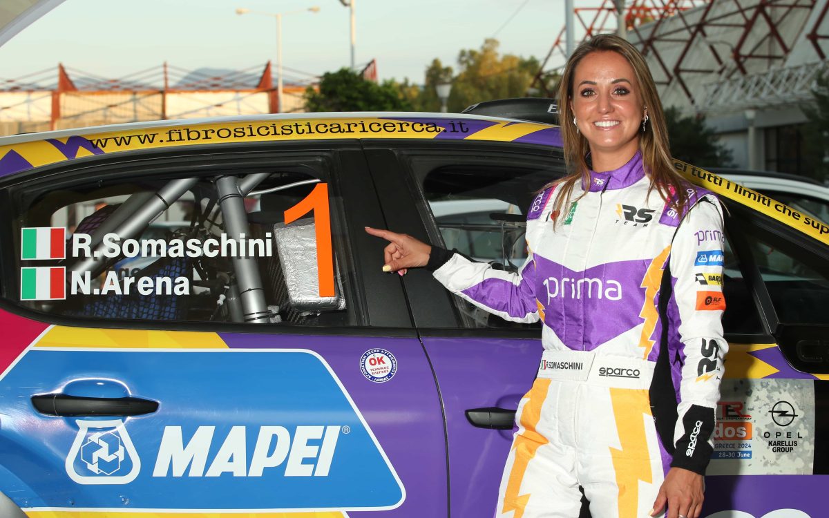 MAPEI e Rachele Somaschini: una partnership “mondiale” per il 2025. La pilota e l’azienda confermano la collaborazione, portando nel Mondiale Rally il loro impegno condiviso verso sport, eccellenza e solidarietà