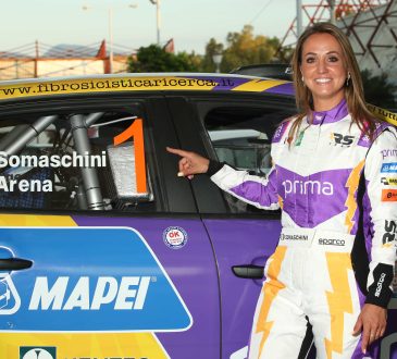 MAPEI e Rachele Somaschini: una partnership “mondiale” per il 2025. La pilota e l’azienda confermano la collaborazione, portando nel Mondiale Rally il loro impegno condiviso verso sport, eccellenza e solidarietà